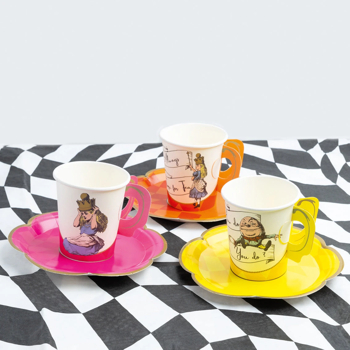 Alice In Wonderland Bright Tea Cup Set - 12 Pack 4 Alice In Wonderland Bright Tea Cup Set - 12 Pack - Image 4