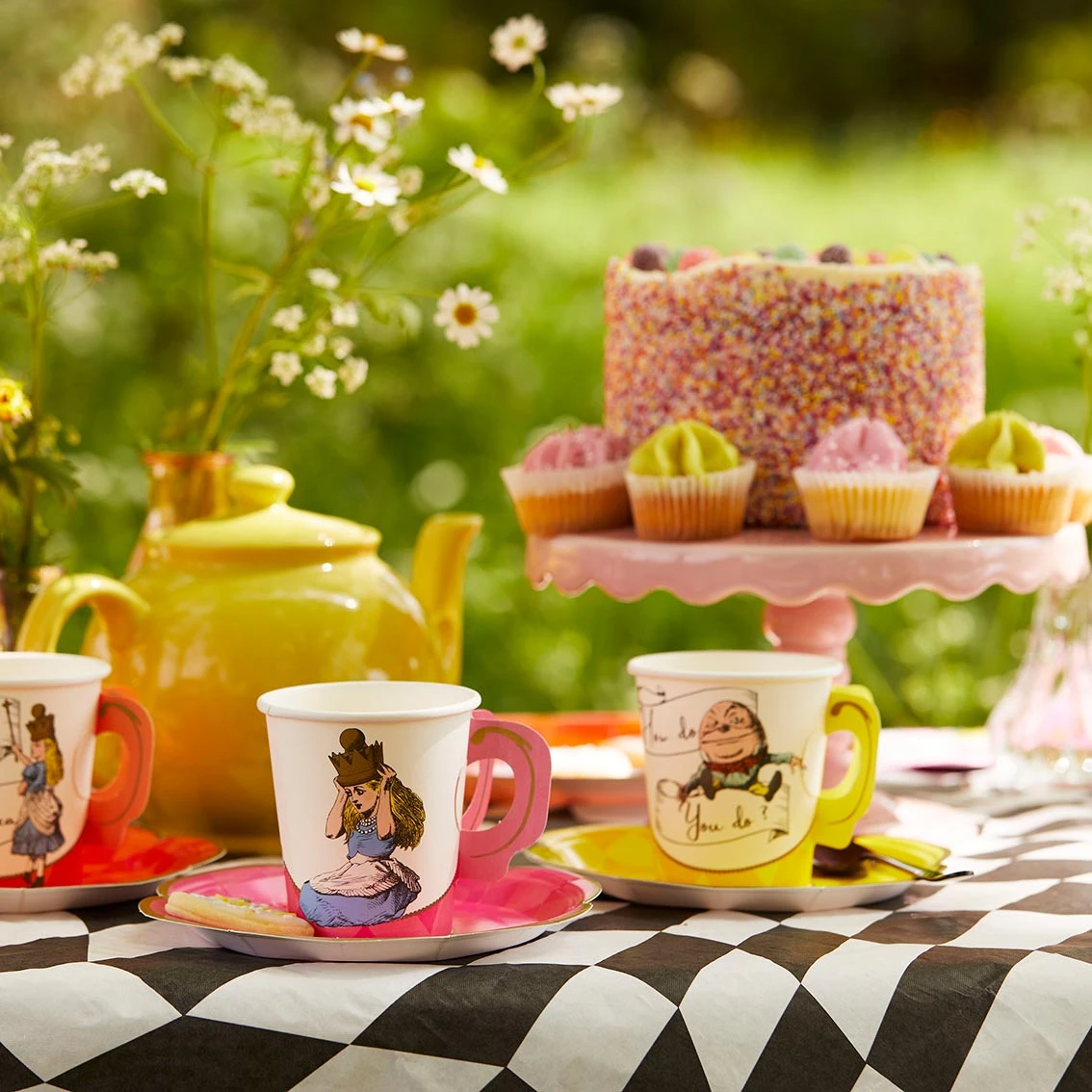 Alice In Wonderland Bright Tea Cup Set - 12 Pack 7 Alice In Wonderland Bright Tea Cup Set - 12 Pack - Image 7