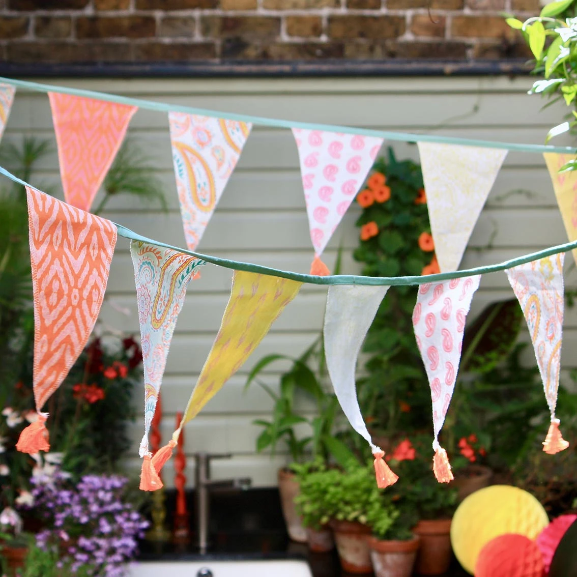 Orange & Pink Paisley Fabric Bunting - 3m 2 Orange & Pink Paisley Fabric Bunting - 3m - Image 2