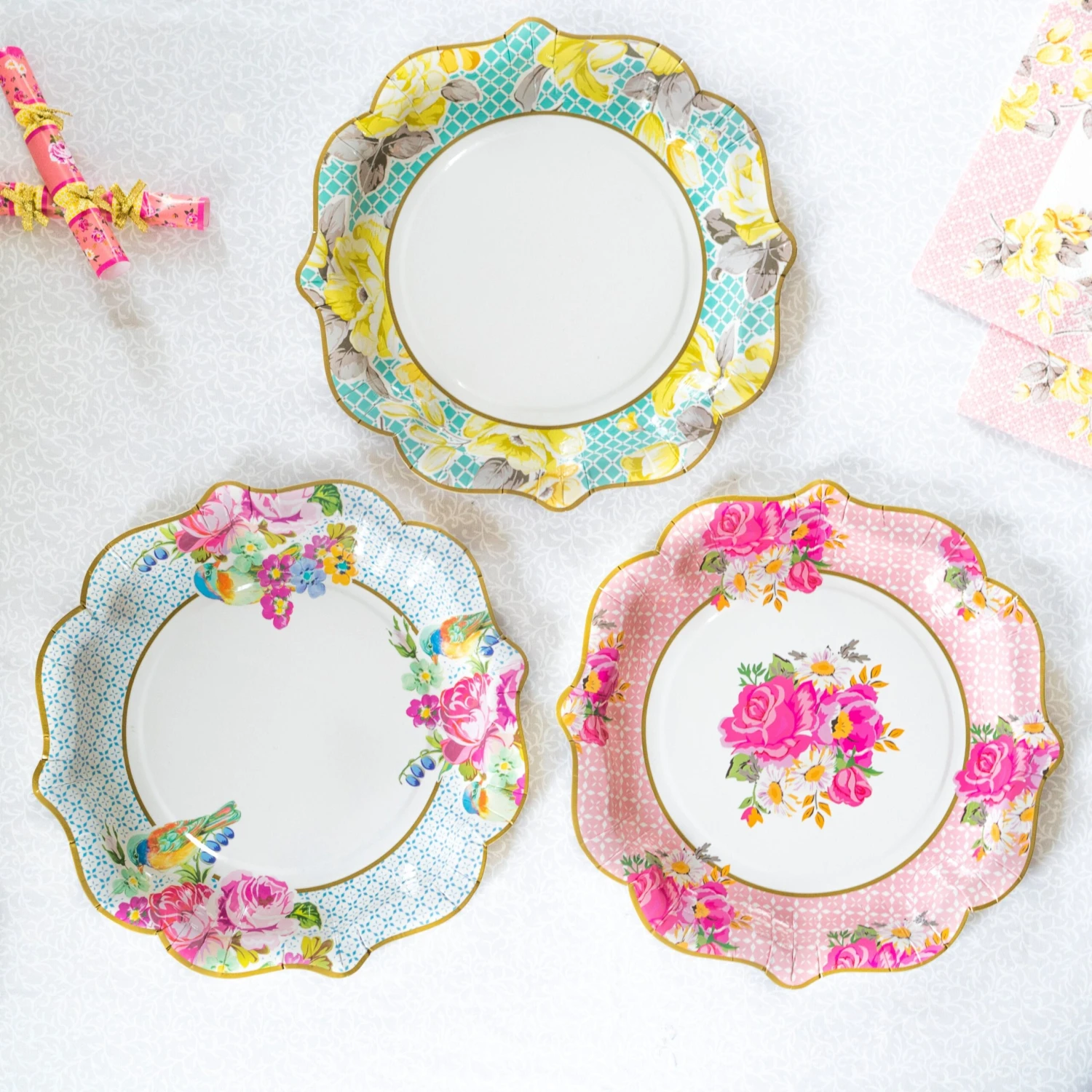 Light Pink & Blue Floral Paper Plates - 12 Pack 5 Light Pink & Blue Floral Paper Plates - 12 Pack - Image 5